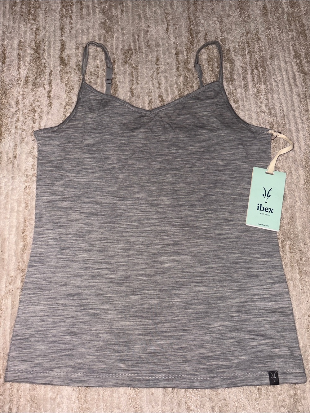 ibex Heather Gray  Adjustable Strap Camisole sz M